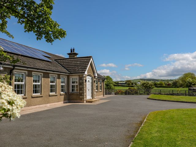 Willow Tree Farm House - 1100403 - photo 3