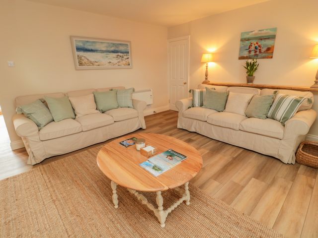 46 Castle Street - 1100941 - photo 5