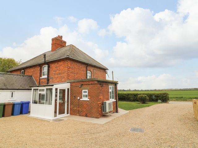 2 Lane End Cottages - 1101120 - photo 3
