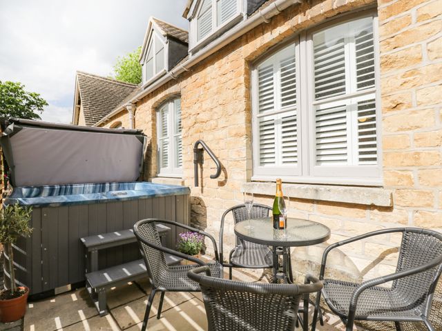 The Coach House - 1101150 - photo 2