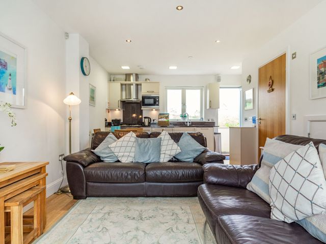 Constantine Bay Cottage - 1101942 - photo 4