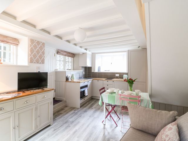 1 Manor Cottage - 1102755 - photo 3