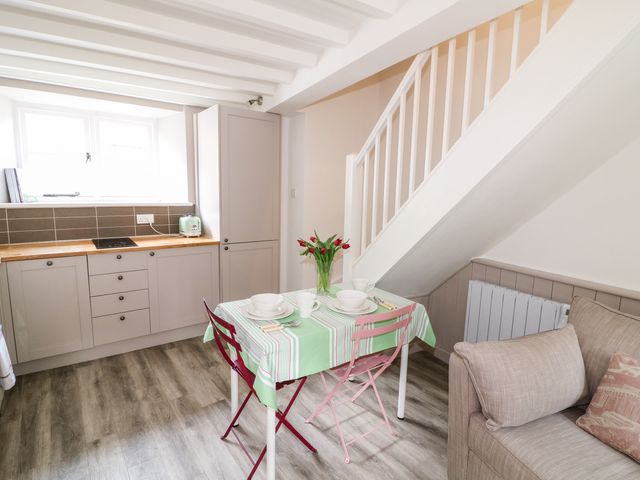 1 Manor Cottage - 1102755 - photo 5