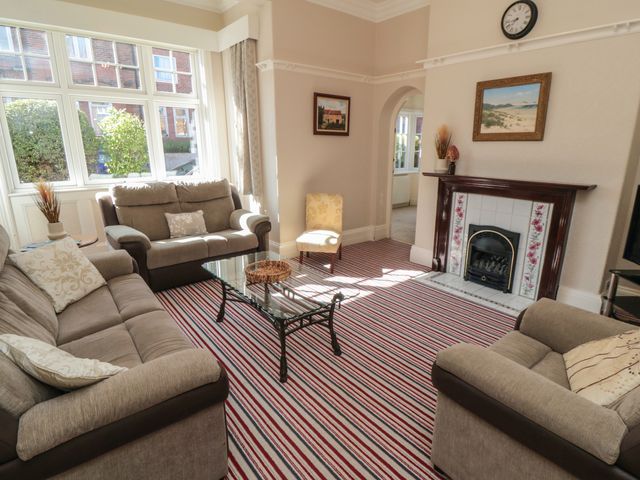 Lonsdale Villa - 1102909 - photo 4