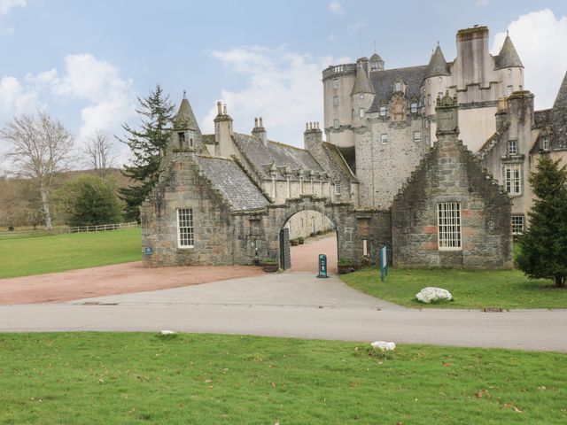 East Wing - Castle Fraser - 1102923 - photo 3