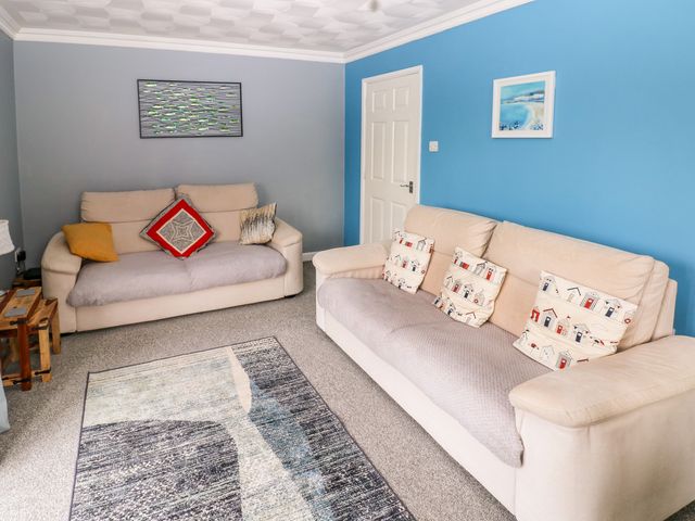 Clicketts Court - 1103427 - photo 5
