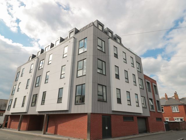 Apartment 9 - 1103520 - photo 2