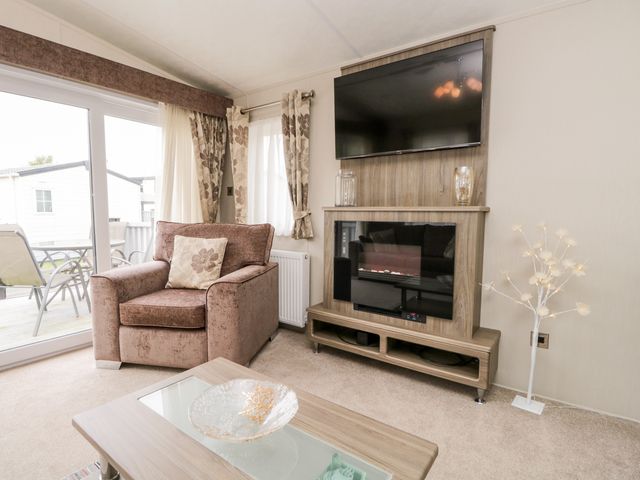 Number 10 - 1105107 - photo 3