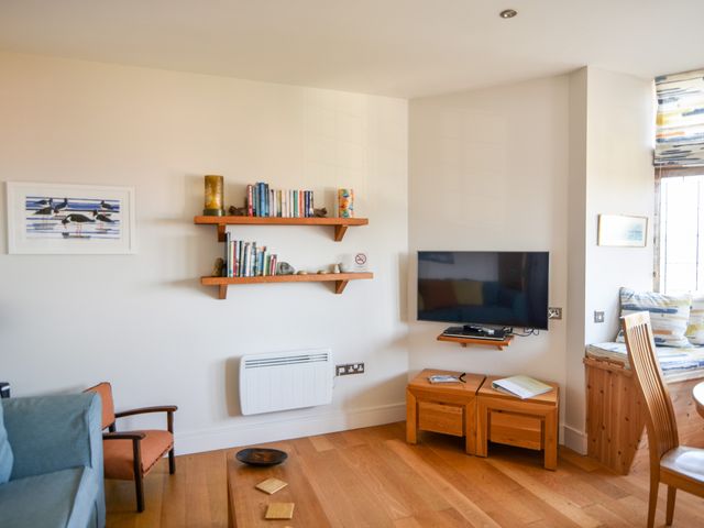 3 Coram Tower - 1105770 - photo 2
