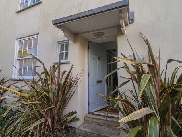 4 East Cliff - 1105880 - photo 4