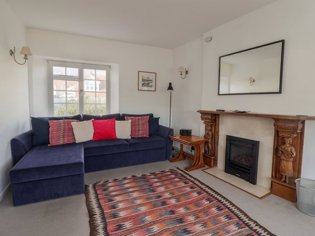 4 East Cliff - 1105880 - photo 5