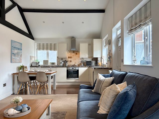 11 The Gables - 1105881 - photo 2