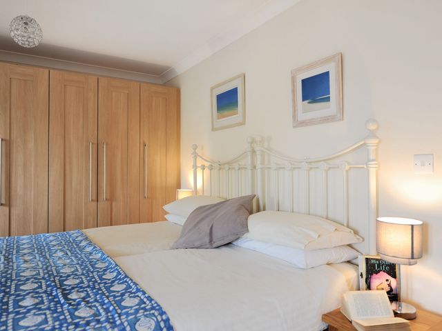 1 Woodroffe Meadow - 1106291 - photo 3