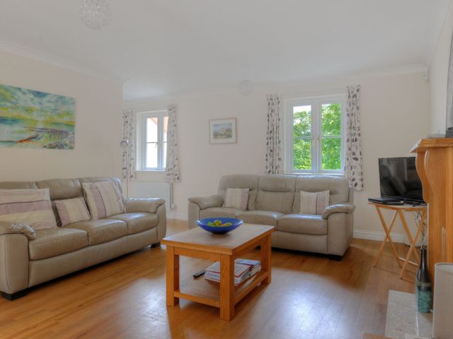 1 Woodroffe Meadow - 1106291 - photo 5