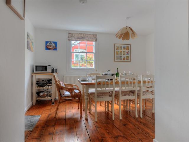 Hamilton House - 1106349 - photo 3