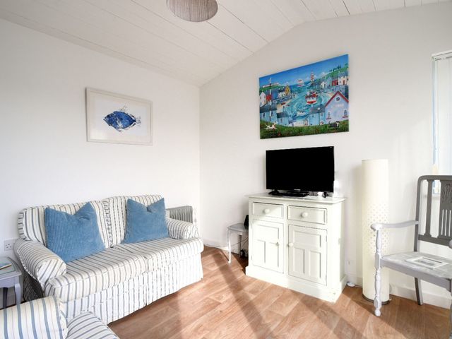 The Beach Hut - 1106521 - photo 5