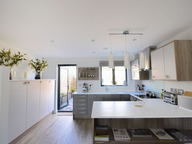 3 Grove Mews - 1106539 - photo 5