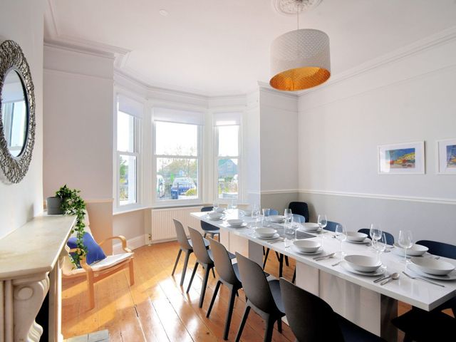 7 Seafield Road - 1106631 - photo 3