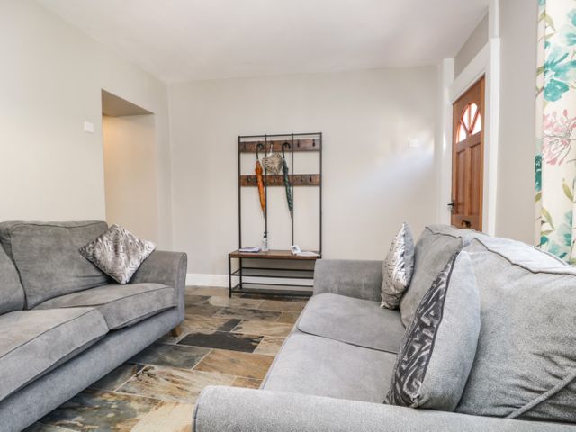 No.2 Waterloo Street - 1106900 - photo 4