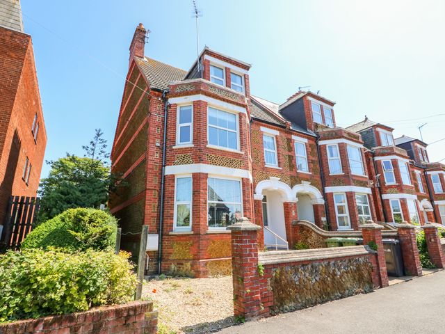 Flat 1 - 1106984 - photo 1