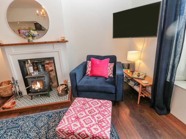 8 Pedwell Way - 1107190 - photo 3