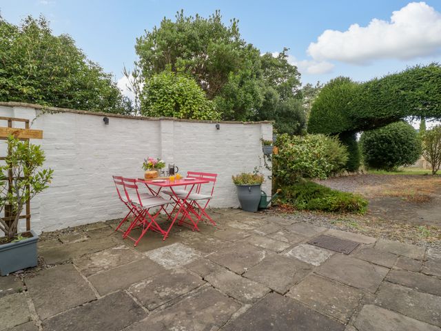 Pentre Court Cottage - 1107988 - photo 2