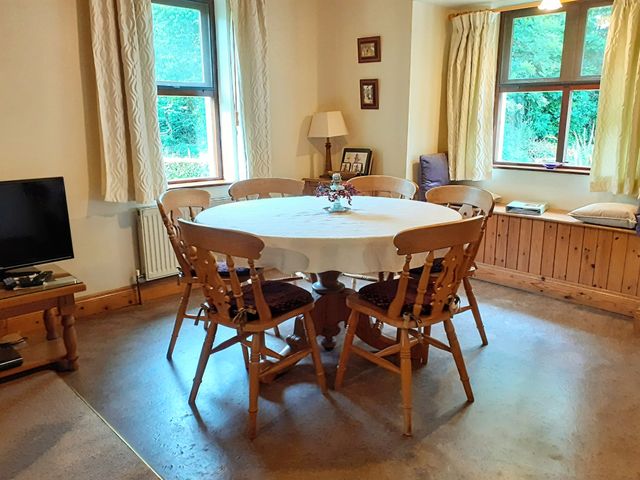 Cornode Cottage - 1108124 - photo 4