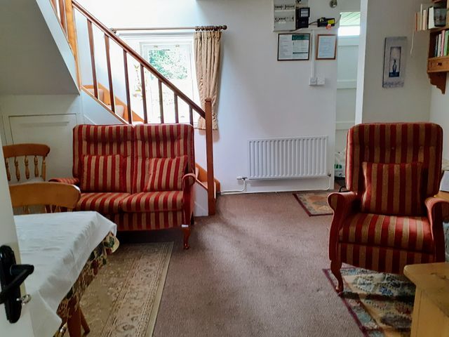 Lackaroe Cottage - 1108125 - photo 5