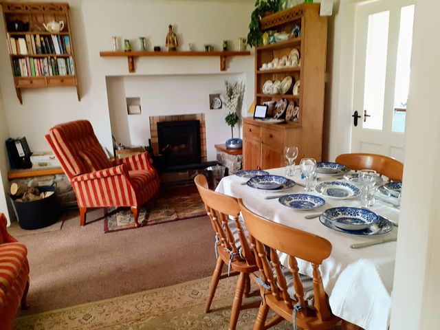 Lackaroe Cottage - 1108125 - photo 2