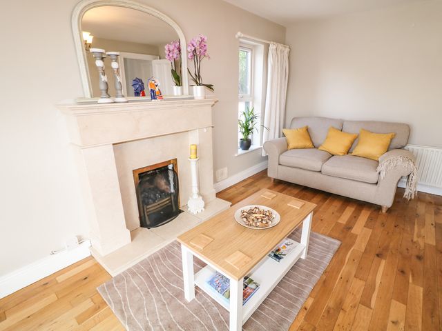 12 Hillview - 1109418 - photo 4