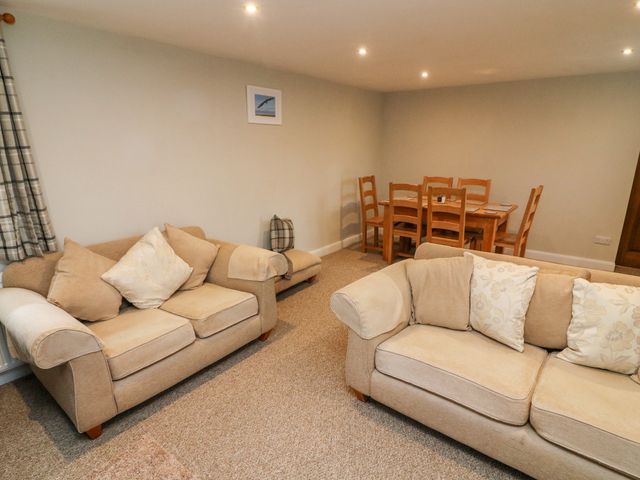 Garth Gill - 1110318 - photo 5