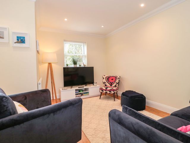 9A Wick Lane - 1110889 - photo 5