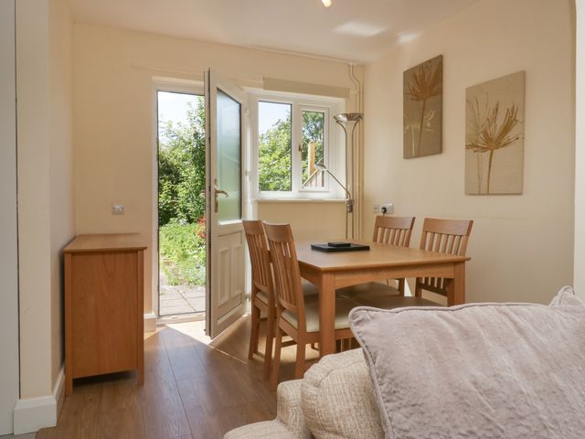 Jubilee Two Bedroom House Pet Friendly - 1112835 - photo 4
