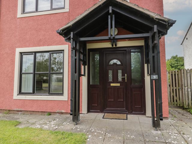 Jubilee Two Bedroom House Pet Free Baby Friendly - 1112837 - photo 2