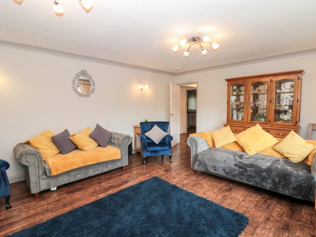 5 Westwood Road - 1115199 - photo 4