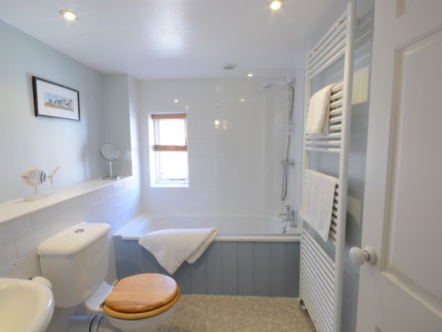Pebble Beach Cottage, Aldeburgh - 1116828 - photo 5