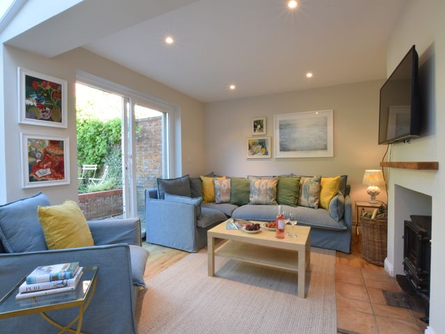 Seawall Cottage, Aldeburgh - 1116833 - photo 3