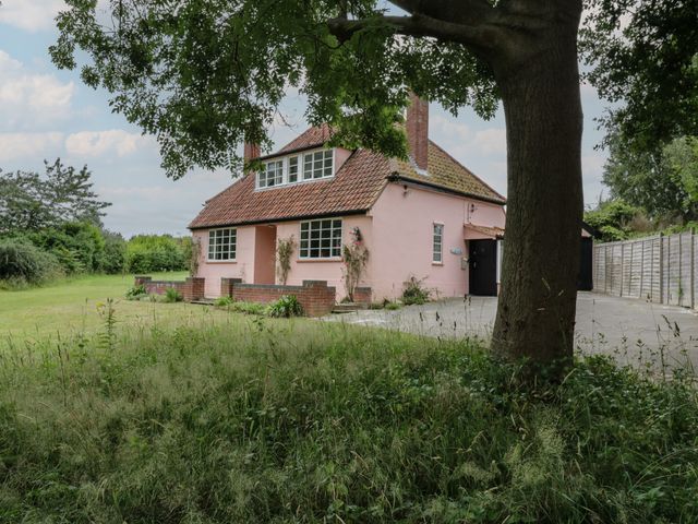 Ash Tree Cottage, Aldringham - 1116866 - photo 1