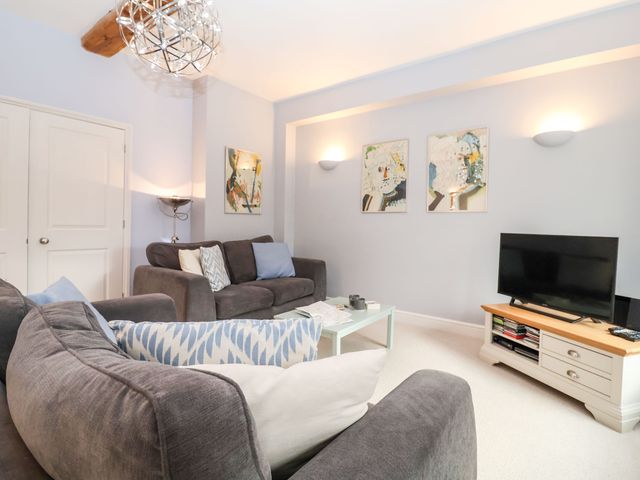 Saffron, Blythview - 1116873 - photo 2
