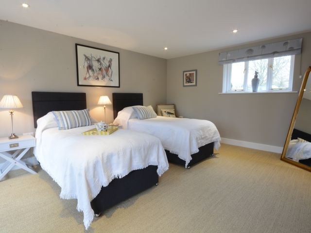 Bird Cottage, Burgh - 1116875 - photo 4