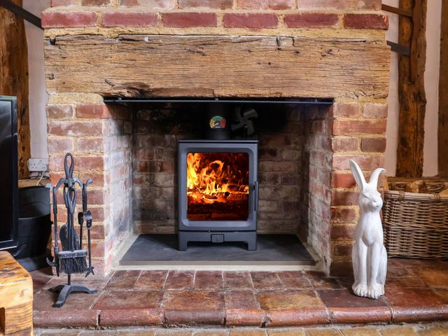 Wassicks Cottage, Haughley - 1116975 - photo 5