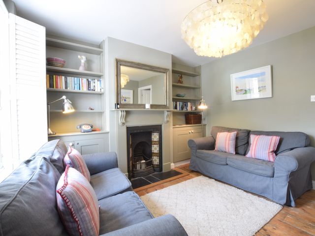 15 Victoria Street, Southwold - 1117064 - photo 3