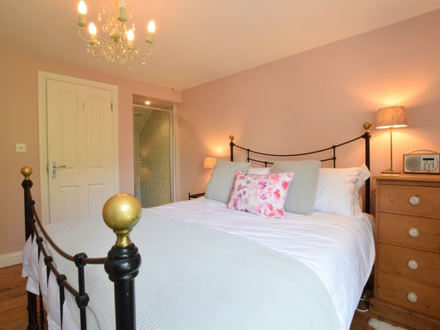 15 Victoria Street, Southwold - 1117064 - photo 5