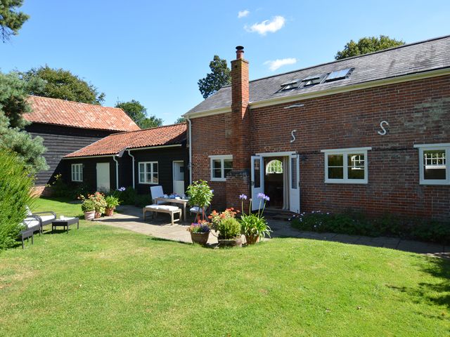 Stable Cottage at the Grove, Great Glemham - 1117135 - photo 1