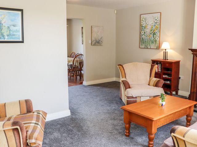 No. 1 Mariner's Court - 1117827 - photo 3