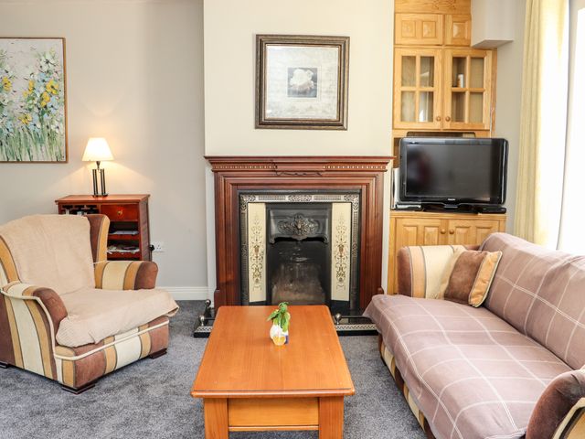 No. 1 Mariner's Court - 1117827 - photo 4