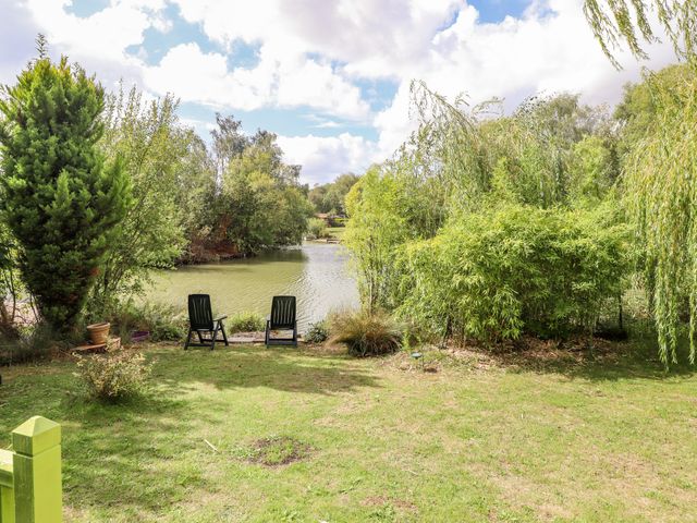Lakeside Lodge Retreat - 1117931 - photo 2