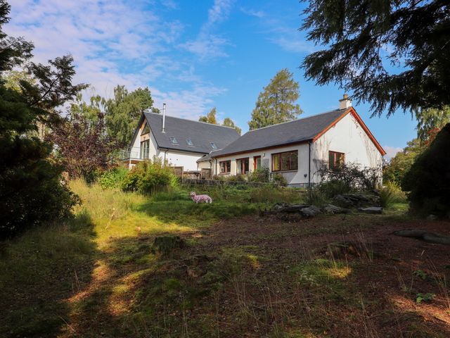 Creag Dhubh Cottage - 1118473 - photo 1