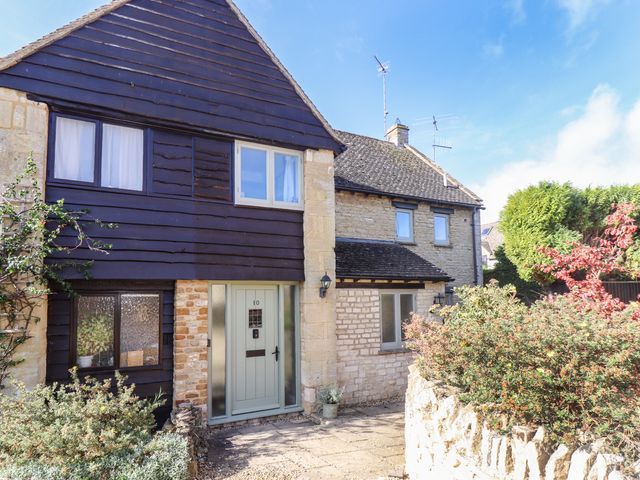 10 Manor Farm Close - 1118654 - photo 1