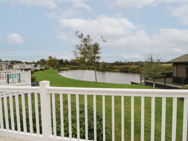 10 Cheviot View - 1119732 - photo 3